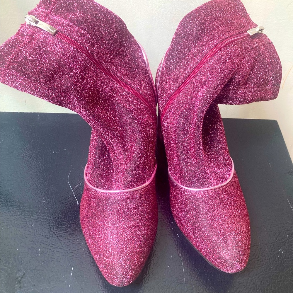 Glitter in the Air